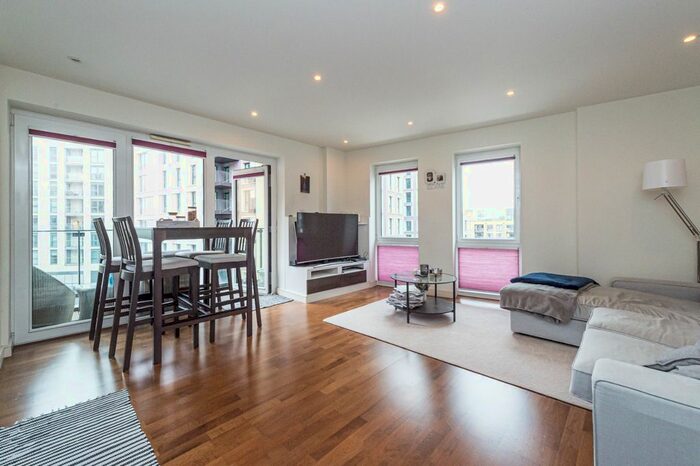 2 Bedroom Flat To Rent In Avon House, Enterprise Way, Wandsworth, London, SW18