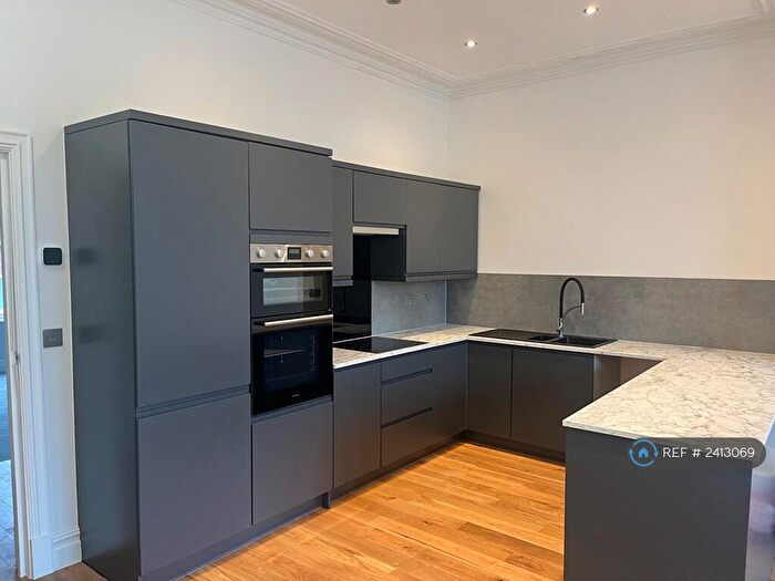 1 Bedroom Flat To Rent In The Crescent, Lytham St Anne's, FY8