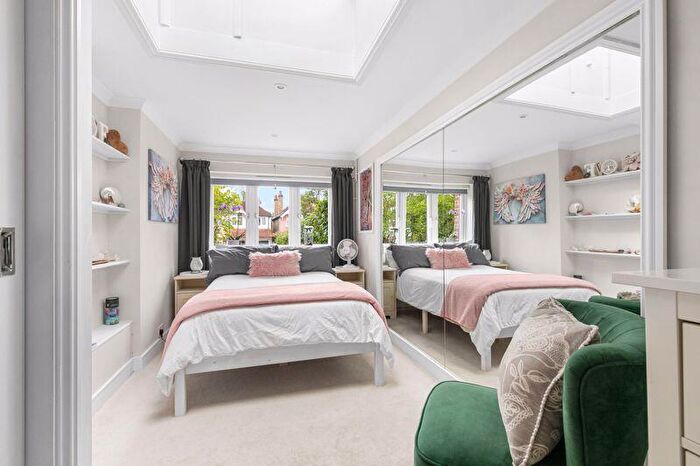 5 Bedroom Detached House For Sale In Hare Hill, Row Town, KT15