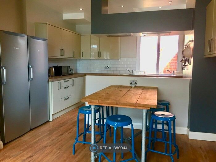 7 Bedroom End Of Terrace House To Rent In Ashton Street, Preston, PR2