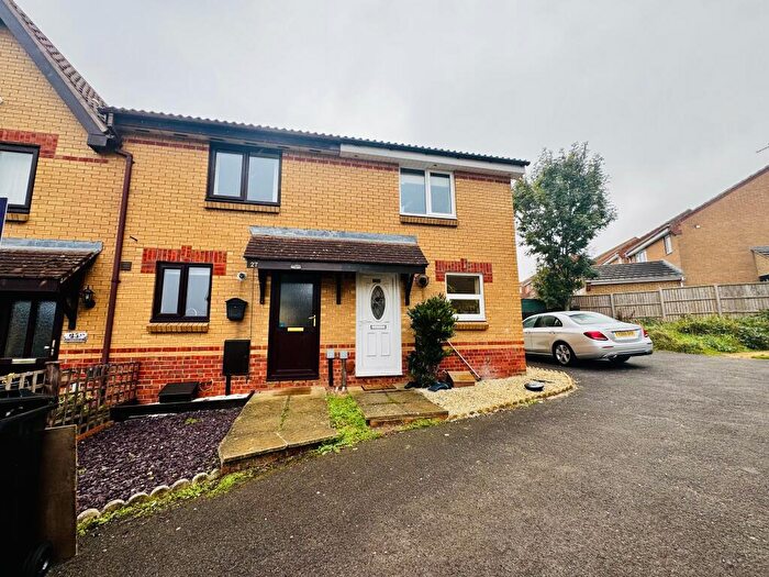 2 Bedroom House To Rent In Balmoral Close, Wellingborough, NN8