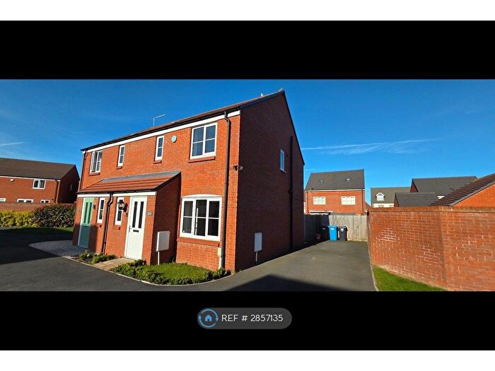 3 Bedroom Semi Detached House To Rent In Philips Field Close, Kettering, NN15
