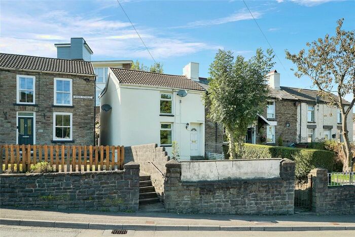 3 Bedroom End Of Terrace House For Sale In High Street, Porth, Rhondda Cynon Taf, CF39