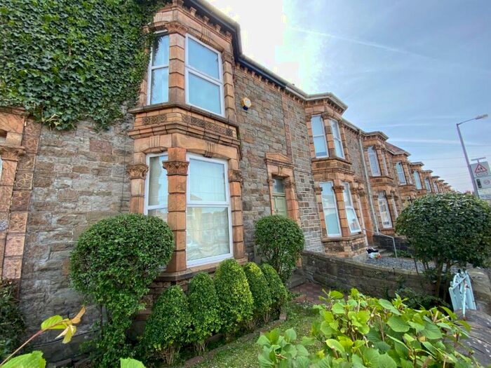 3 Bedroom Terraced House To Rent In Hillside Road, St George, Bristol, BS5