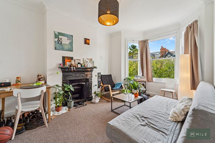 2 Bedroom Flat To Rent In St. Johns Avenue, London, NW10