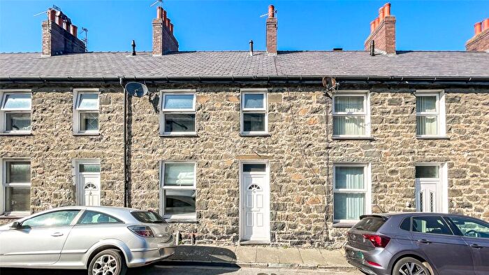 2 Bedroom Terraced House For Sale In David Street, Penmaenmawr, Conwy, LL34