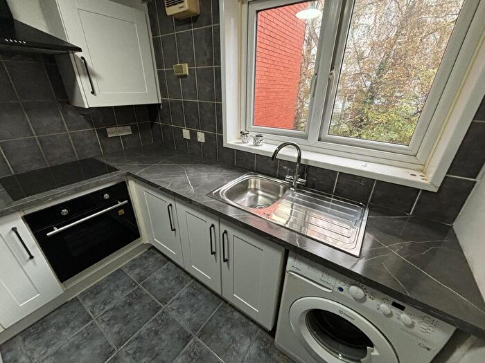 1 Bedroom Apartment To Rent In Wheeleys Lane, Birmingham, B15