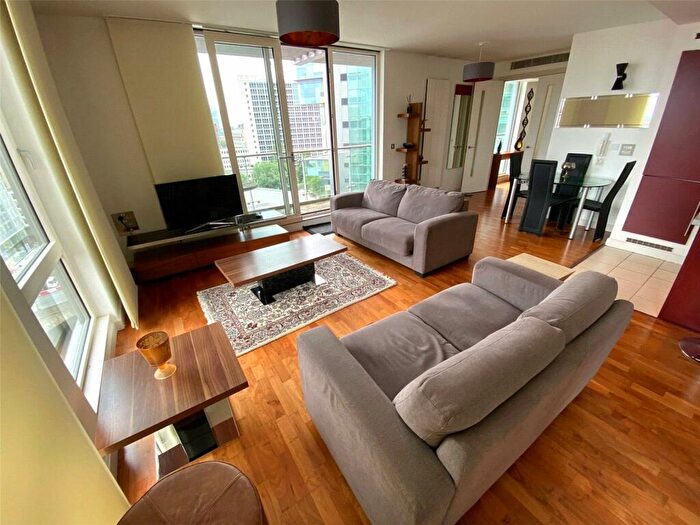 2 Bedroom Apartment To Rent In Leftbank, Spinningsfields, Manchester City Centre, M3