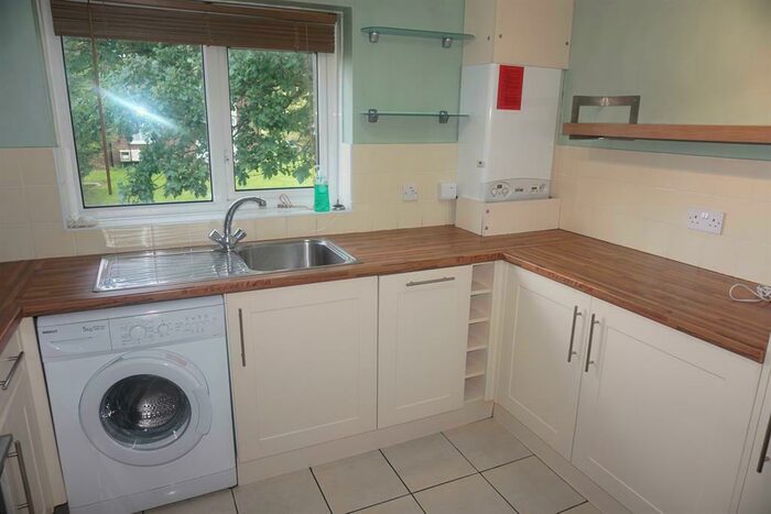 2 Bedroom Flat To Rent In Underwood Close, Edgbaston, Birmingham, B15