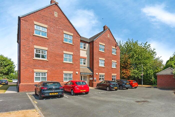 2 Bedroom Flat For Sale In Marland Way, Stretford, Manchester, M32