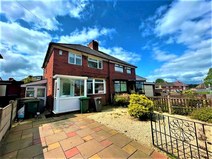 3 Bedroom Semi-Detached House To Rent In Freeman Road, Wednesbury, WS10