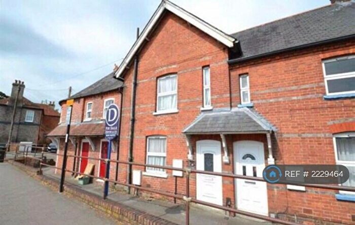 2 Bedroom Terraced House To Rent In Newtown Rd., Newbury, RG14