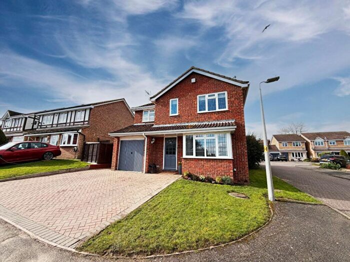 4 Bedroom Detached House For Sale In Oxleys, Olney, MK46