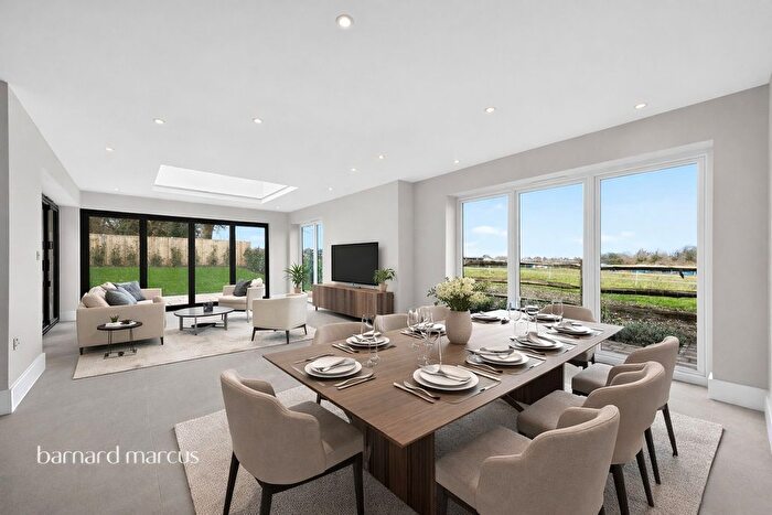 5 Bedroom Detached House For Sale In Fairlawn Road, Banstead, SM7