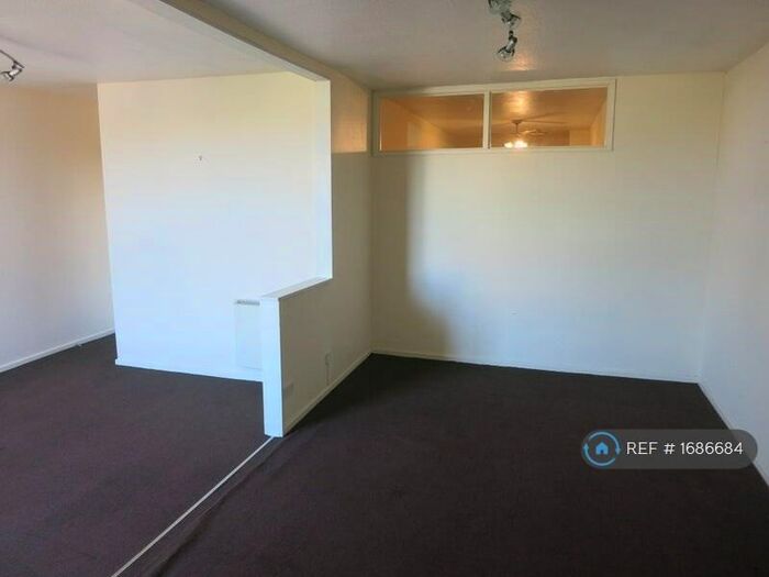 2 Bedroom Flat To Rent In Victoria Apartments, Padiham, BB12