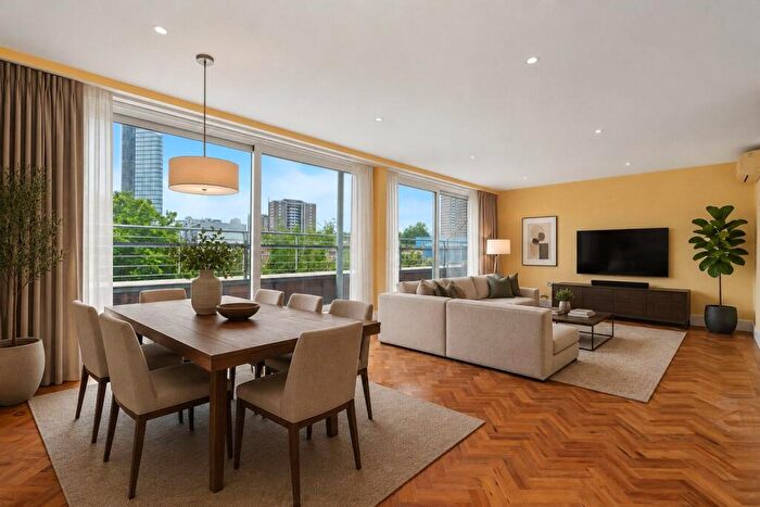 3 Bedroom Apartment To Rent In Graham Street, London, N1