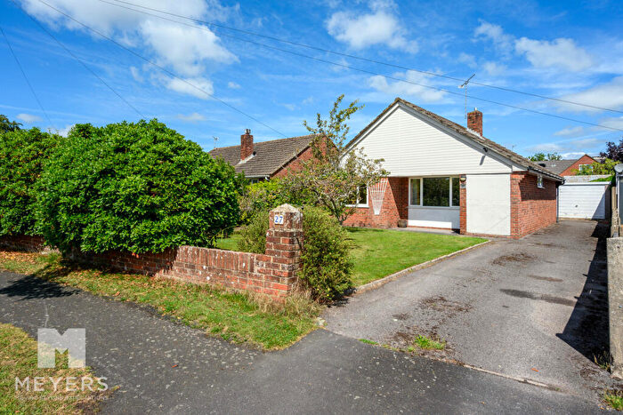 2 Bedroom Detached Bungalow For Sale In Orchard Close | Ringwood |, BH24