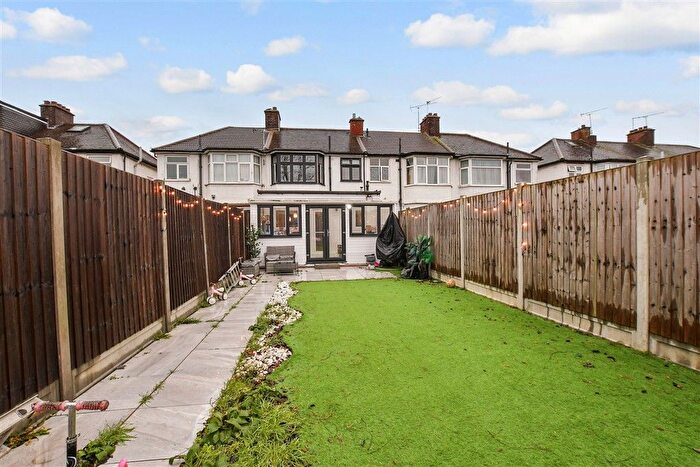 3 Bedroom Terraced House For Sale In Christie Gardens, Romford, Essex, RM6