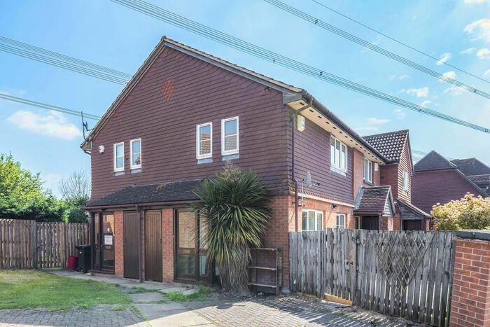 1 Bedroom Terraced House To Rent In Ladygrove, Didcot, Oxfordshire, OX11