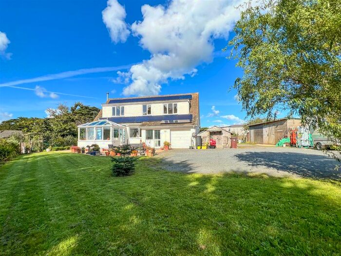 4 Bedroom Detached House For Sale In Goonhilly Downs, Helston, TR12