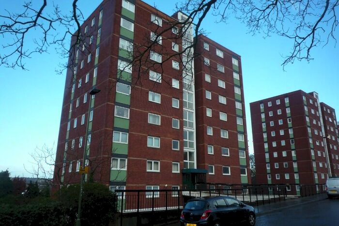 Studio To Rent In Porchester Mead, Beckenham, London, BR3