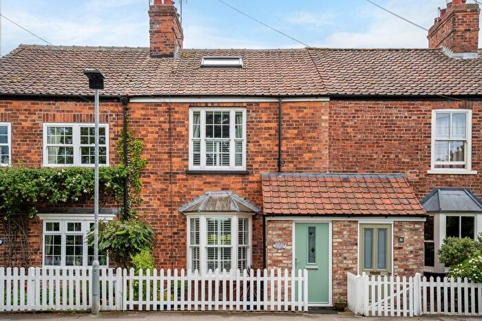 3 Bedroom Cottage For Sale In Church Lane, Bishopthorpe, York, YO23