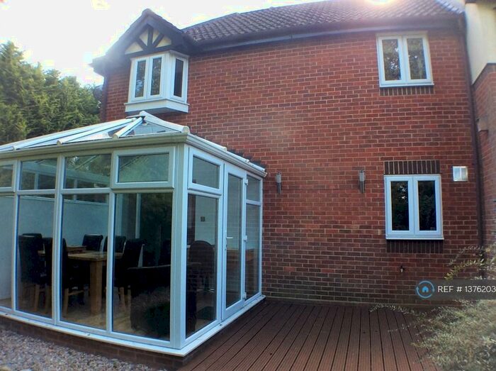 2 Bedroom Semi-Detached House To Rent In Petworth Court, Windsor, SL4