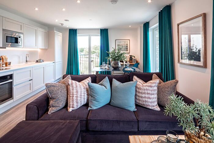1 Bedroom Flat For Sale In " Bedroom Apartment" At Hepworth Place, Walthamstow, E17