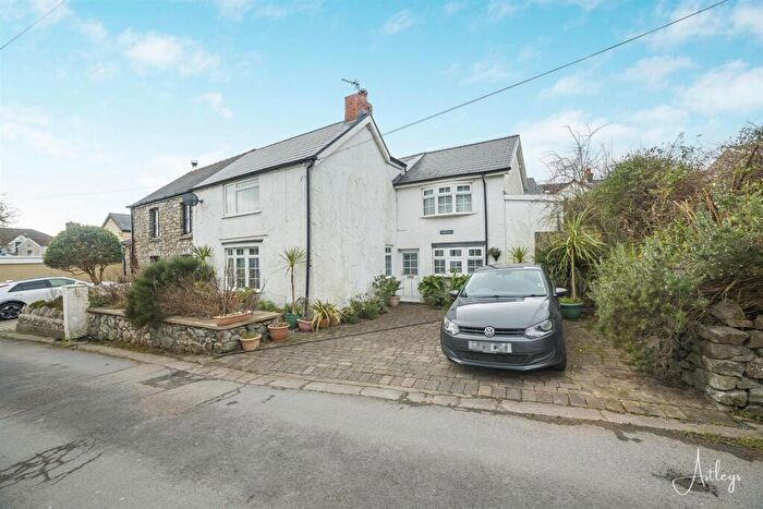 3 Bedroom Semi-Detached House For Sale In Whitestone Lane, Newton, Swansea, SA3