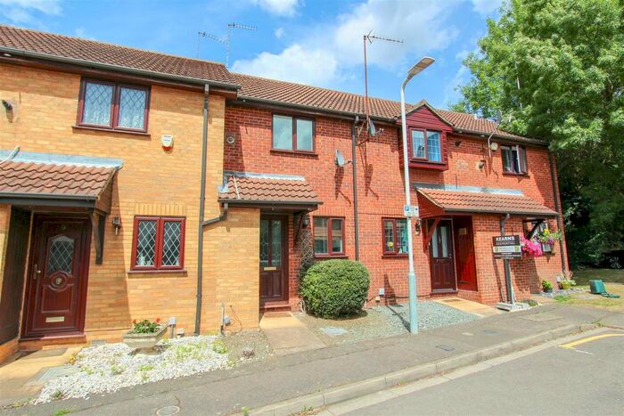 2 Bedroom Terraced House For Sale In Bullrush Grove, Cowley, Uxbridge, UB8