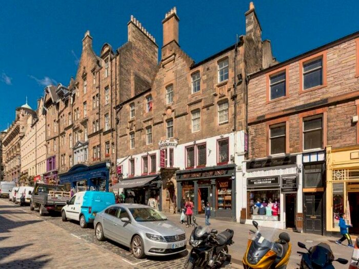 2 Bedroom Flat To Rent In Paisley Close ( High Street), Old Town, Edinburgh, EH1