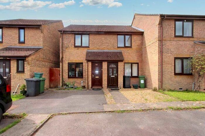 2 Bedroom Semi-Detached House To Rent In Southlands, Chineham, RG24