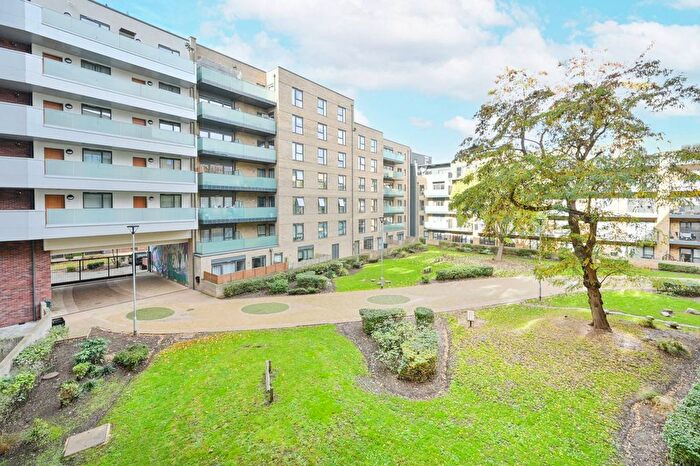 1 Bedroom Flat For Sale In Williams Road, Ealing, London, W13
