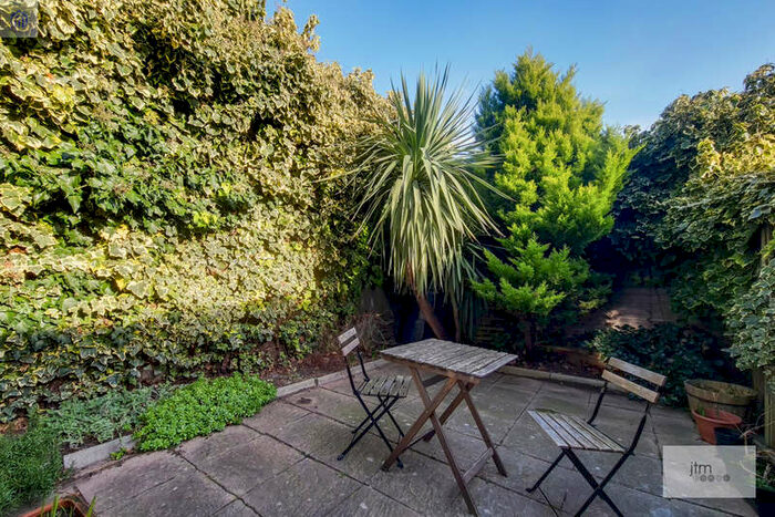 1 Bedroom Flat To Rent In Fairbridge Road, London, N19