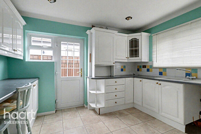 3 Bedroom Bungalow For Sale In Southsea Avenue, Minster, ME12