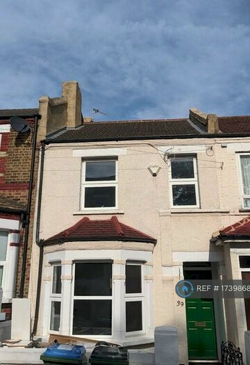 2 Bedroom Terraced House To Rent In Congo Road, London, SE18