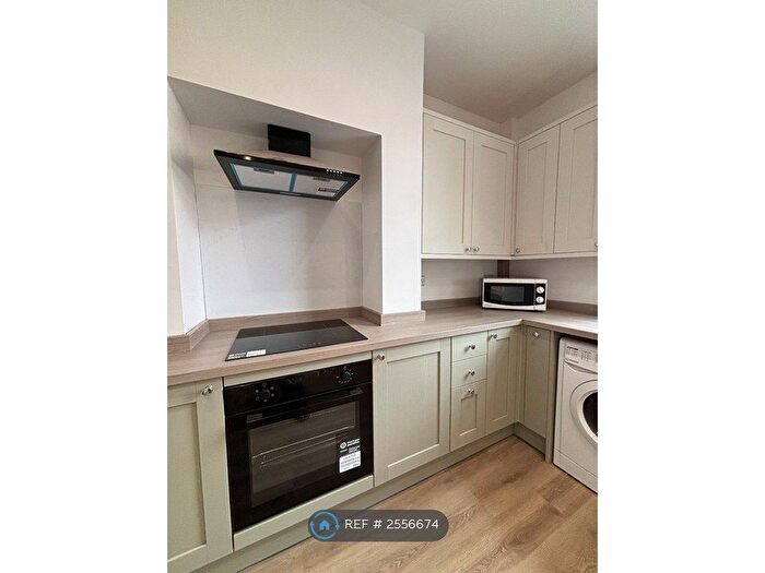 4 Bedroom Terraced House To Rent In Hunter Hill Road, Sheffield, S11