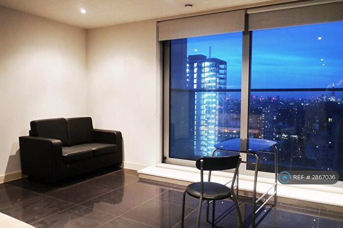 Studio To Rent In Pan Peninsula Square, London, E14