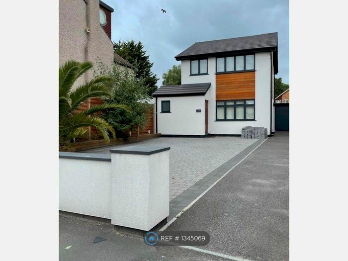 3 Bedroom Detached House To Rent In Brampton Road, Bexleyheath, DA7