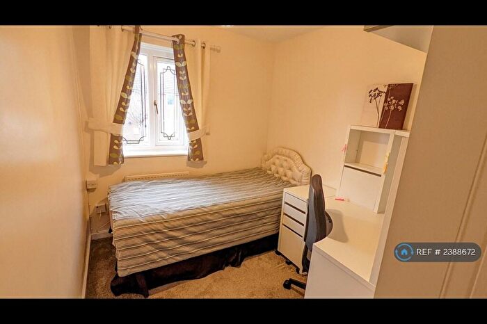 4 Bedroom Semi-Detached House To Rent In Firecrest Close, Birmingham, B23