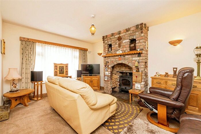 2 Bedroom Bungalow For Sale In Manor Road, North Hykeham, Lincoln, Lincolnshire, LN6