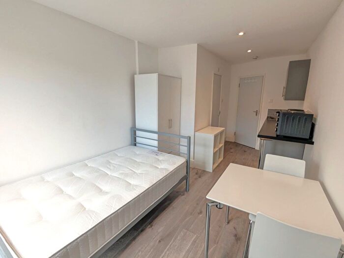 Studio To Rent In Rucklidge Avenue, Willesden Junction, NW10