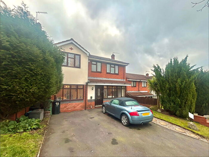 5 Bedroom Detached House For Sale In Osberton Drive, Milking Bank, Dudley, DY1