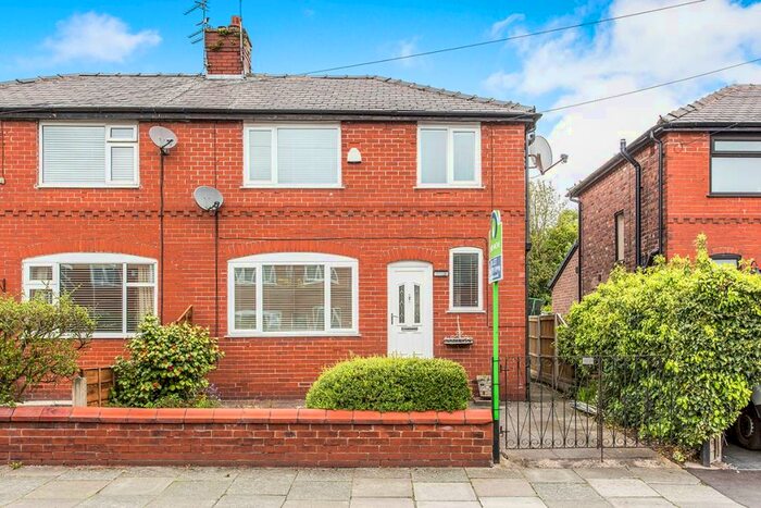 3 Bedroom Semi-Detached House To Rent In Manor Road, Swinton, Manchester, M27