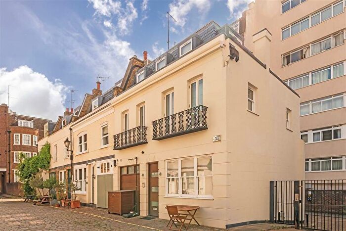 5 Bedroom Flat To Rent In Radnor Mews, London, W2