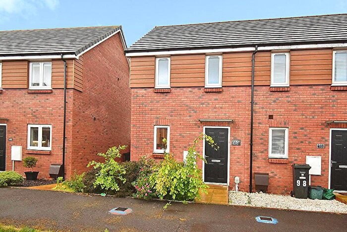 2 Bedroom End Of Terrace House For Sale In Rush Meadow Road, Cranbrook, Exeter, EX5