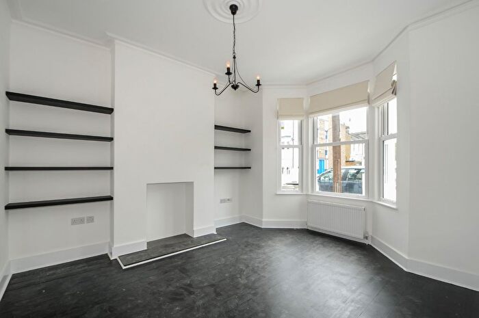 4 Bedroom Detached House To Rent In Pellant Road, Fulham, London, SW6
