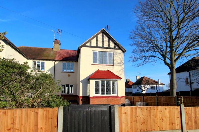 3 Bedroom Semi-Detached House To Rent In Highlands Boulevard, Leigh-on-Sea, Essex, SS9