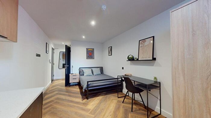 Studio To Rent In Apartment (Studio ), Thurloe Street, Park Hall, M14