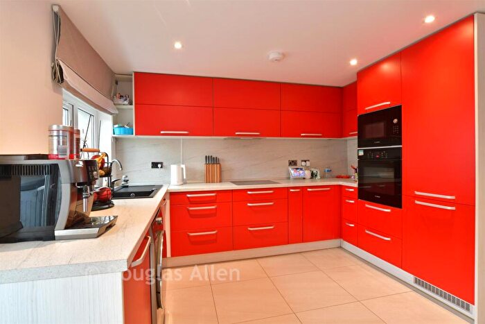 3 Bedroom Semi Detached House For Sale In Sterry Road, Dagenham, Essex, RM10